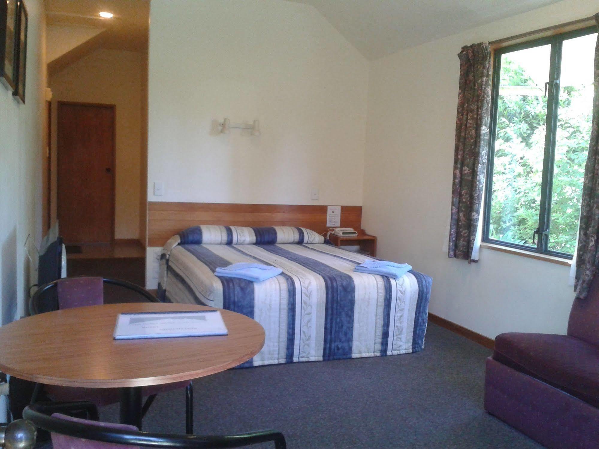 Four Peaks Motel Geraldine Ngoại thất bức ảnh